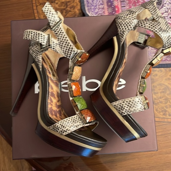 bebe platform shoes - Picture 7 of 15